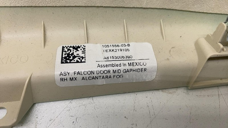 105155603B ⭕ 2016-2020 Tesla Model X Rear Right Falcon Door Trim Mid Gap Hider 1051556-03-B