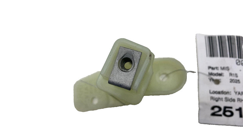 PT00755673 C ⭕ 2025 Rivian R1S Passenger Side Misc Grommet Assy Right RH 6096979 PT00755673-C