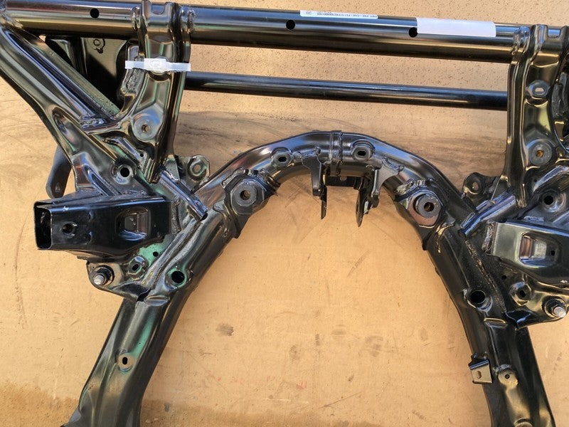 104453100B 20-23 Model Y Front Subframe Crossmember Cradle + Stabilizer Stabar 1044531-00-B