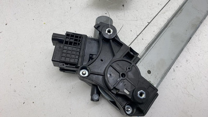 2019-2024 Subaru Forester Front Driver Side Door Window Regulator w/ Motor Left
