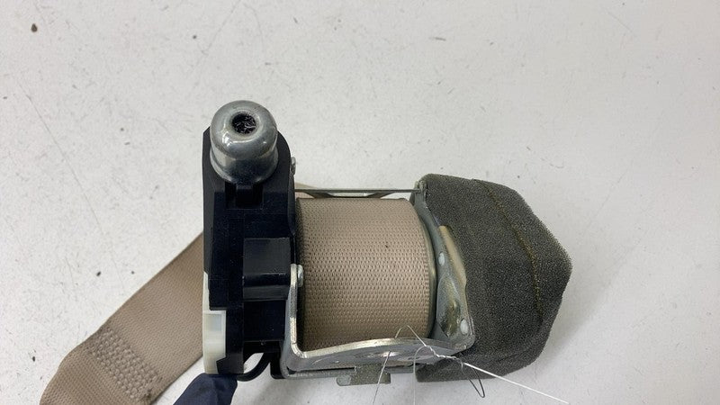 ⭕ 2010-2016 Mercedes Benz E350 E-Class Rear Right Seatbelt Retractor Assembly