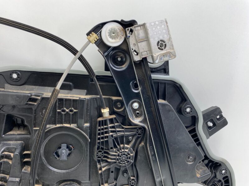 149550900D ⭕ 20-23 Model Y Front Right Window Regulator & Motor w/ Base Module 1495509-00-D