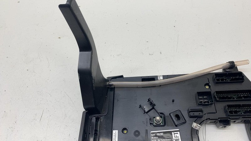 ⭕ 17-20 Model 3 Left Low Voltage Controller Body Control Module LH 107