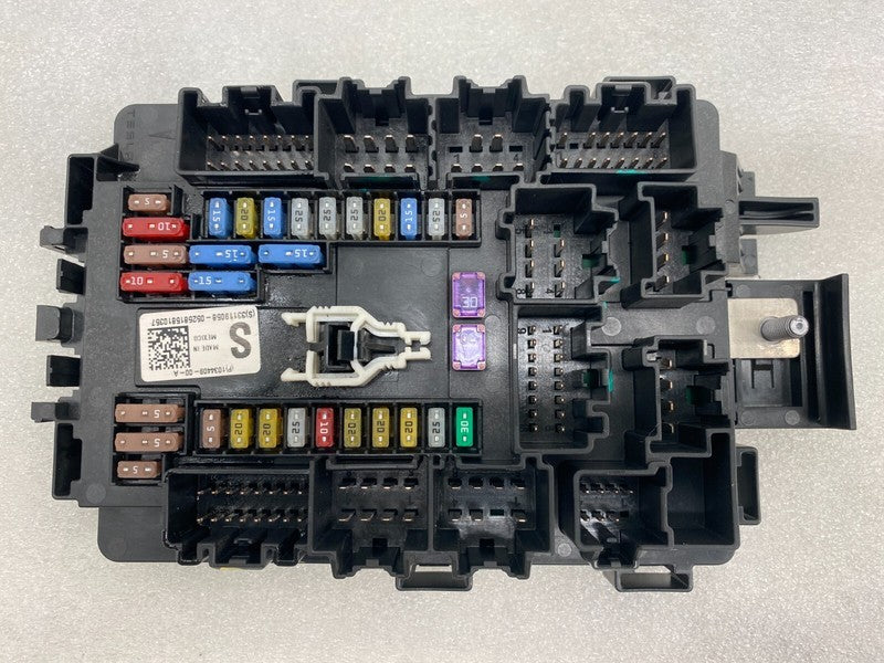 103440900A 16-20 Model S Front Trunk Junction Cabin 12V Fuse Box Relay Control 1034409-00-A
