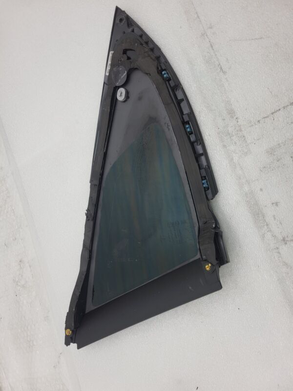 2016-2020 Tesla Model S Rear Passenger Side Quarter Fixed Glass Right Assembly