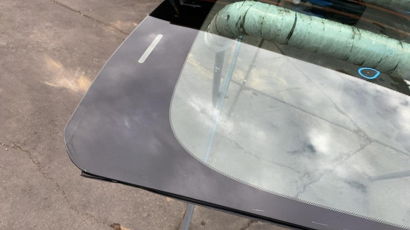 E9 43R-000495 ⭕ 2014 2015 2016 Chevy Silverado 1500 Front Windshield Glass E9 43R-000495