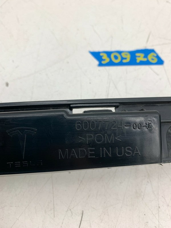 6007724-00-E ⭕ 12-24 Model S Rear Body Attachment Bumper Center Support Bracket 6007724-00-E