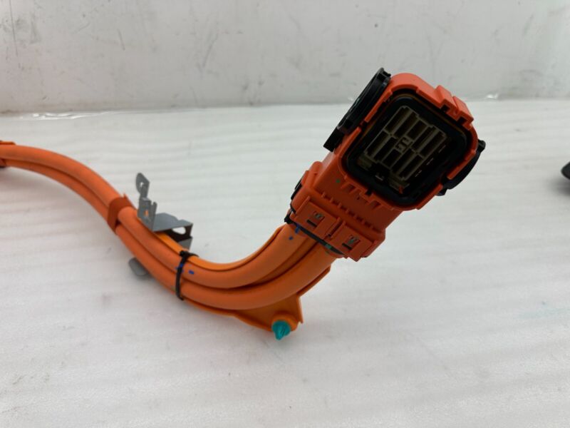 109301000E ⭕ 2017-2020 Model 3 High Voltage Charge Port Inlet Wiring Harness 1093010-00-E