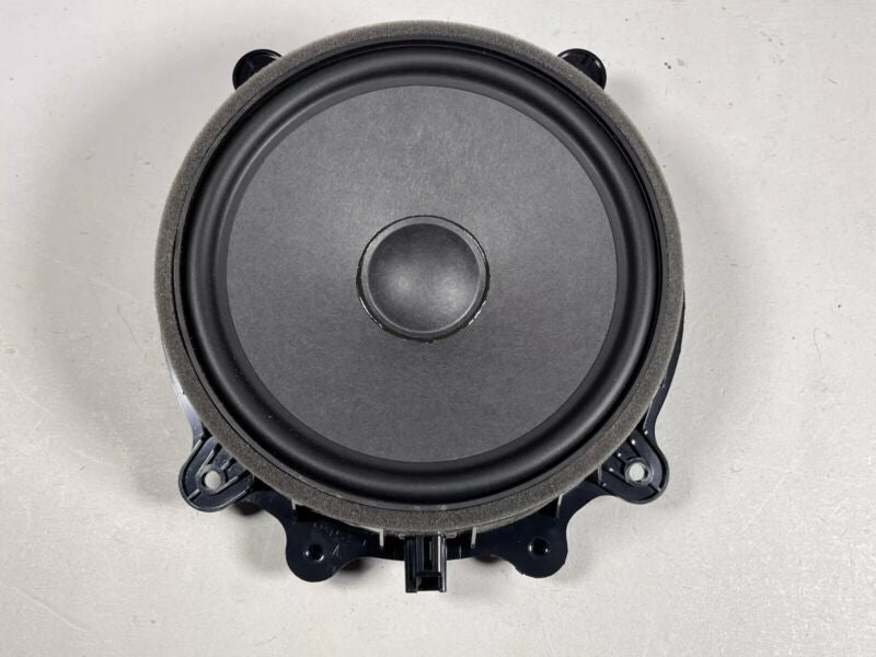 107974400E 2020-2023 Tesla Model Y MY Front Left Or Right Door Audio System Woofer Speaker