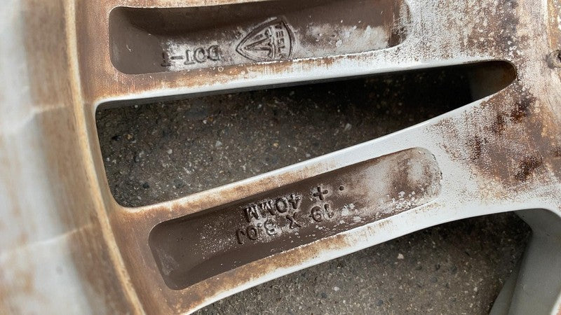 ⭕ 12-15 Model S MS Wheel Rim 19x8.0+40mm + Pirelli Tire 245/45 R19 600