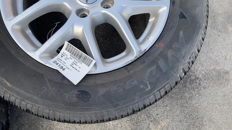 ⭕ 2021 2022 Chrysler Pacifica Wheel Rim 17" inch 17x7 5V Spoke w/ Yokohama Tire