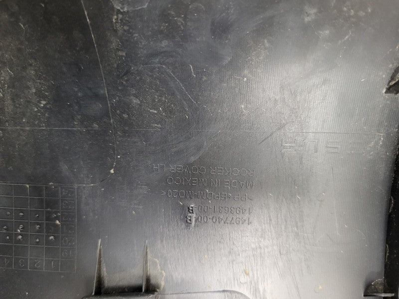 1497740 00 B ⭕ 20-23 Tesla Model Y Driver Side Skirt Rocker Cover Molding Left 1497740-00-B