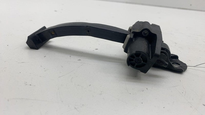 ⭕ 2024-2025 Tesla Model 3 M3 Left or Right Door Brake Check Strap Stop