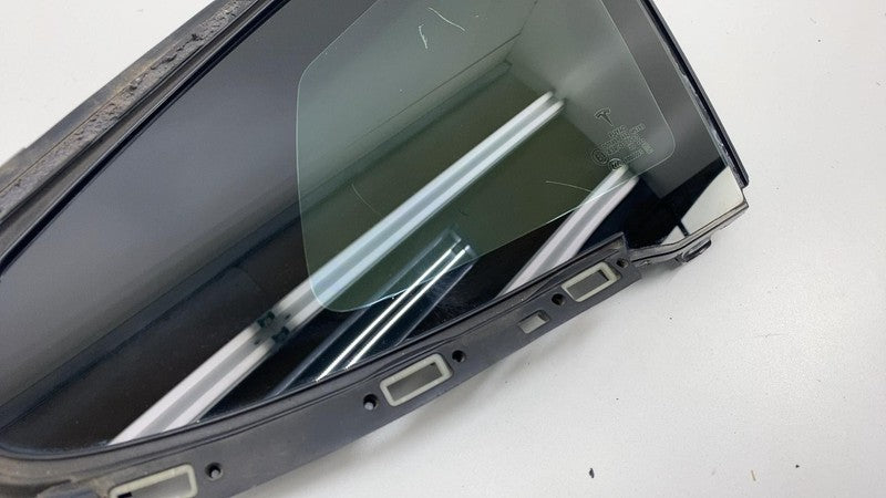 160015600A 2021-2024 Tesla Model S MS Rear Passenger Side Corner Window Quarter Glass Right