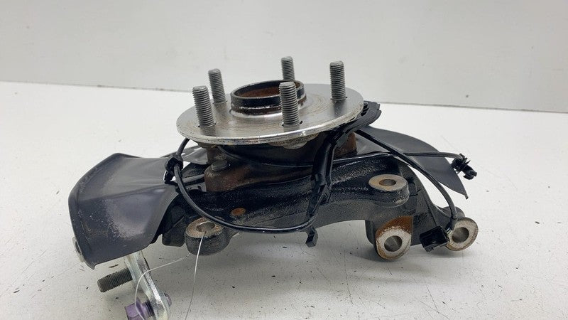 ⭕ 23-24 Toyota Prius Front Right Spindle Knuckle w/ Wheel Hub & Dust S