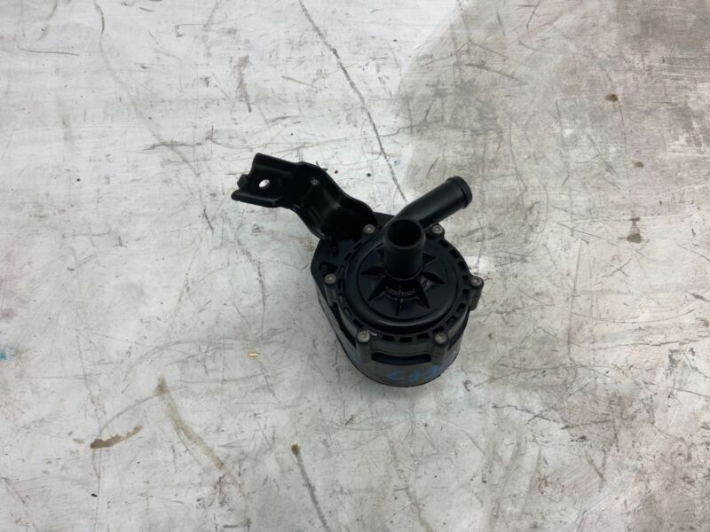 2016-2020 Tesla Model S MS Auxiliary Coolant Water Pump Assembly 105723500F OEM