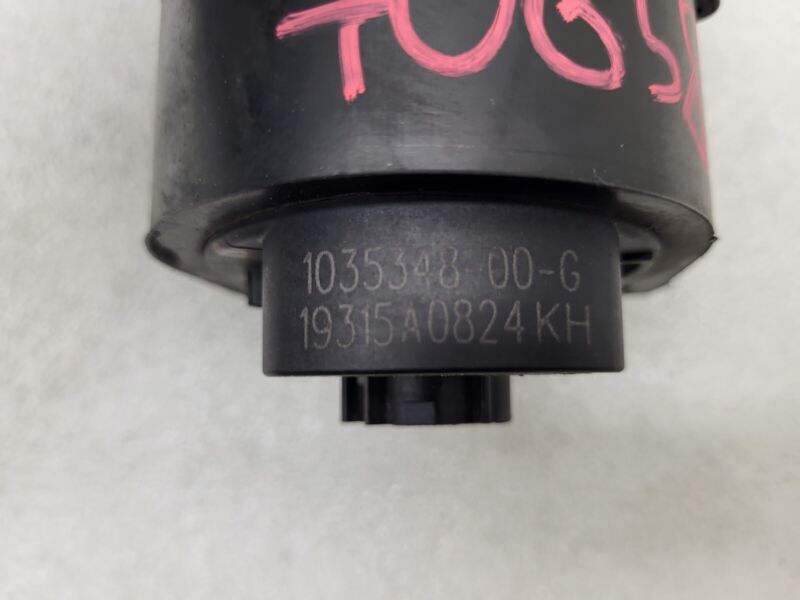 103534800G 2016-2020 Tesla Model S X Cooling System Auxiliary Water Coolant Pump FWD Assy