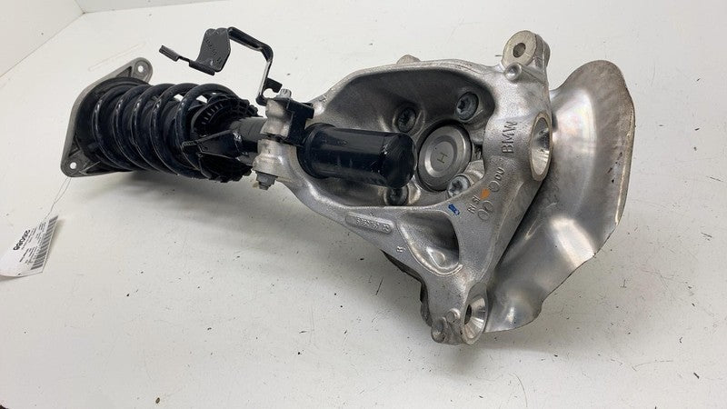 ⭕14-20 BMW i3 I01 Front Front Right Spindle Knuckle w/ Strut Shock Absorber Assy