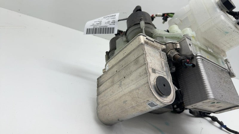 152300200B 21-24 Model 3 Supermanifold Refrigerant Chiller + Coolant Reservoir 1523002-00-B