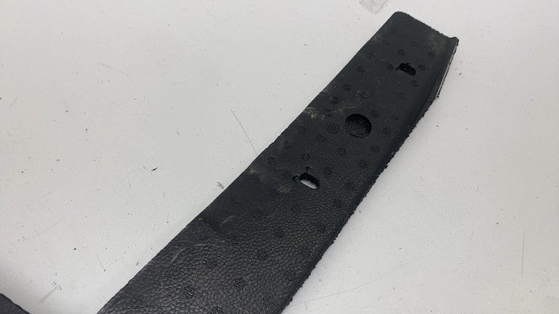 168465000B ⭕ 24-25 Tesla Cybertruck Rear Bumper Bracket Foam Piece Center Left 1684650-00-B