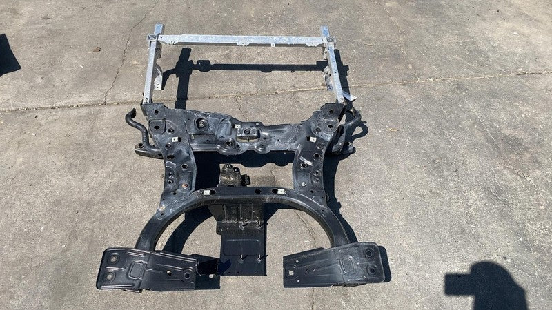 ⭕ 2014-2015 Mercedes-Benz B Electric Drive Front Subframe Crossmember Cradle