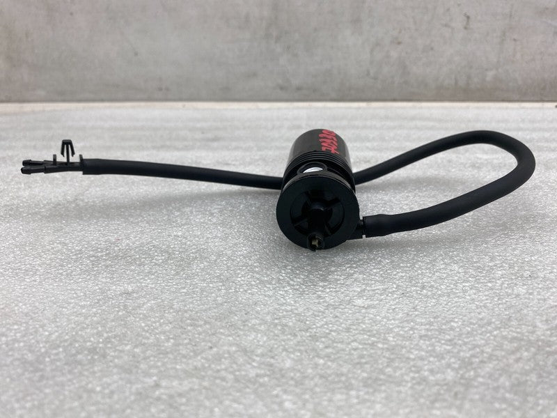 1110164 00 B ⭕ 17-23 Model 3 Y Front Windshield Screen Wiper Washer Pump Motor 1110164-00-B