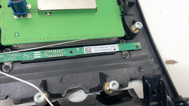 ⭕ 17-23 Model 3 Triple Cam GNSS Antenna Rain Sensor Module & Cover 111