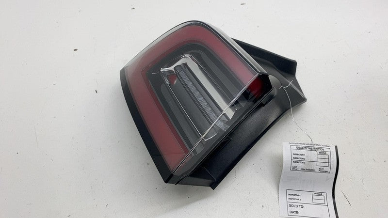 1077399 ⭕ 2017-2022 Tesla Model 3 Rear Exterior Taillight Outer Tail Lamp Left 1077397