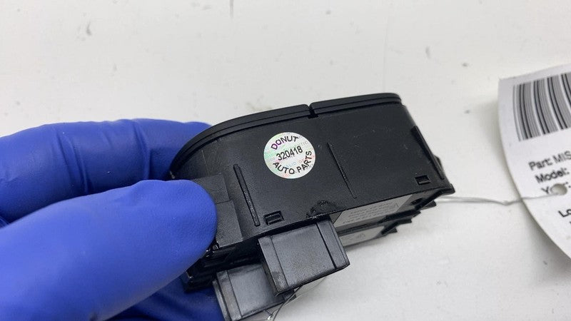 976 959 770 ⭕ 2024 Porsche Cayenne Front Left Memory & Central Lock Safety Switch 976959770