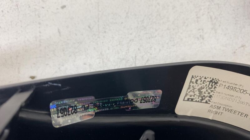 149820500B ⭕21-24 Model X Front Passenger Side Door Trim Tweeter Speaker Right 1498205-00-B