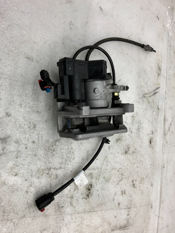 104462400J ⭕ 2020-2024 Tesla Model Y Rear Right Caliper + Brake Hose Line BASE 1044624-00-J