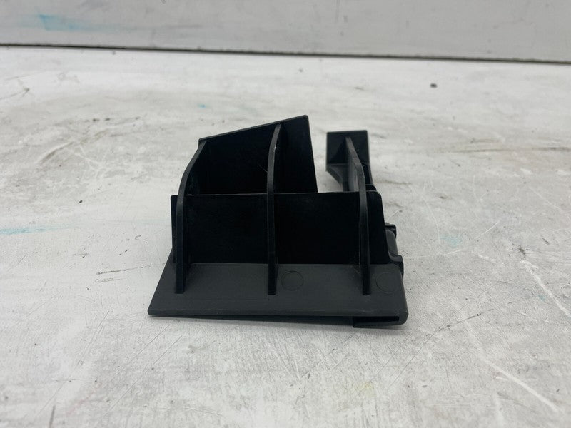 155537600B ⭕ 20-24 Model Y Driver Side Rocker Panel Bracket Clip Support Left 1555376-00-B