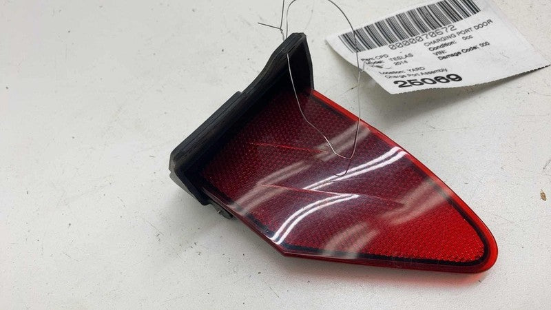 ⭕ 2012-2014 Tesla Model S Rear Driver Taillight Charge Port Cover Refl