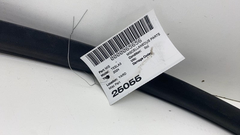 191098500E ⭕ 24-25 Tesla Model 3 Rear Side Left Door Primary Weatherstrip Seal 1910985-00-E