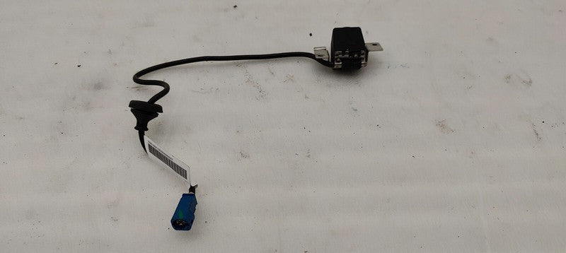 100677300F ⭕ 2012 2013 2014 2015 Model S Rear View Backup Camera w/ Cable Wire 1006773-00-F