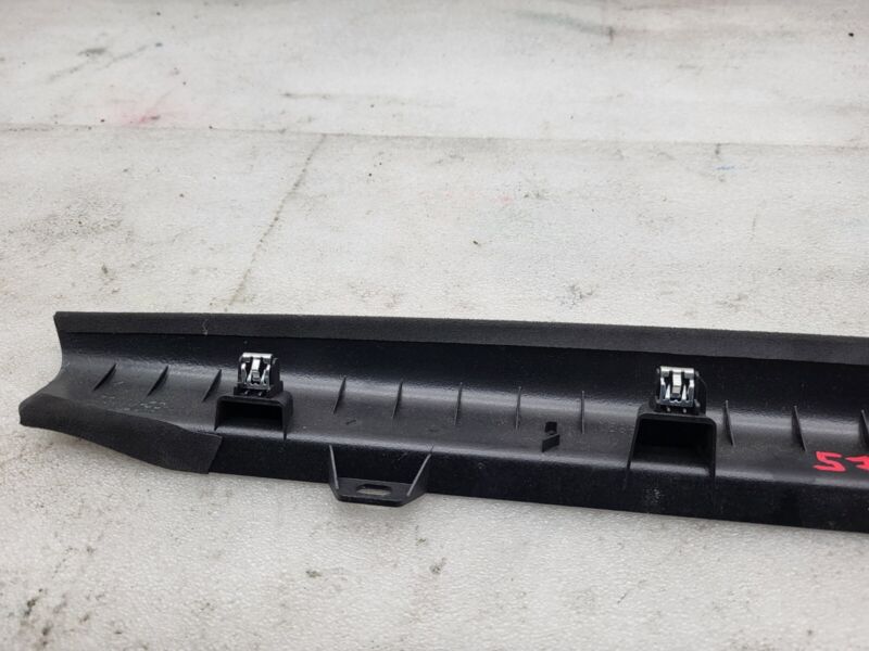 105155604B ⭕ 2016-2020 Tesla Model X Falcon Door Mid Gap Hider Right Side OEM 1051556-04-B