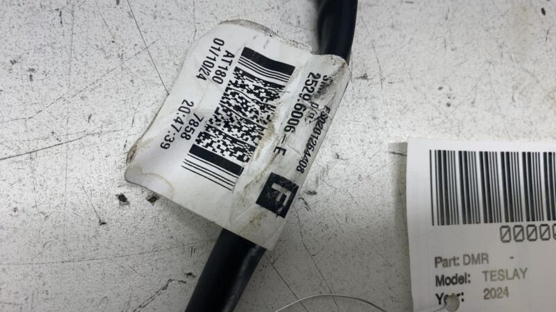 1594112-00-C 2020-2024 Tesla Model Y Front Right Exterior Rear View Door Mirror (PARTS ONLY)