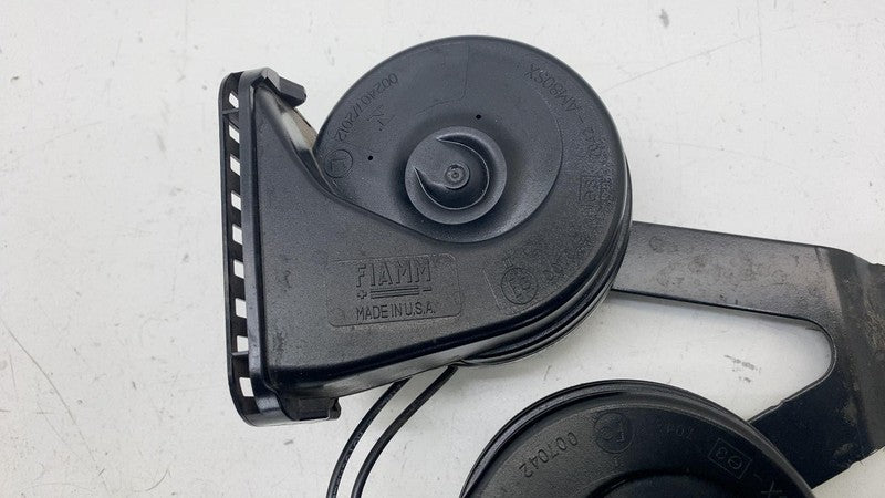 ⭕ 24-25 Chevrolet Silverado 1500 PAIR Hight & Low Pitch Sound Signal H