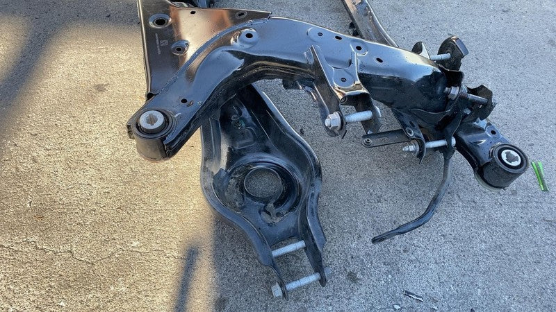 1044575-00-B ⭕ 2017-2023 Tesla Model 3 Rear Subframe Cradle Crossmember Assembly 1044575-00-B