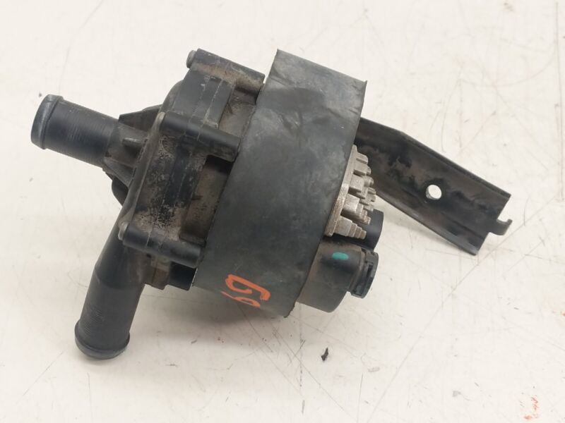 2012-2015 Tesla Model S MS Battery Coolant System Auxiliary Water Pump Assembly