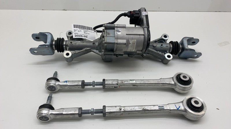 125085100C 24-25 Tesla Cybertruck Rear Power Steering Gear Actuator Rack & Pinion w/ Links
