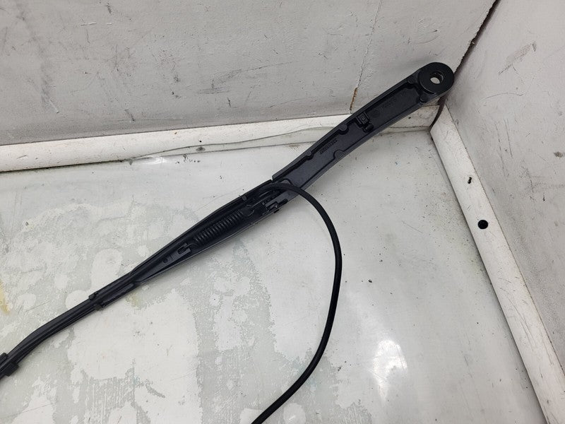 107672900A ⭕ 2017-2022 Tesla Model 3 Front Windshield Wiper Arm & Blade Right 1076729-00-A
