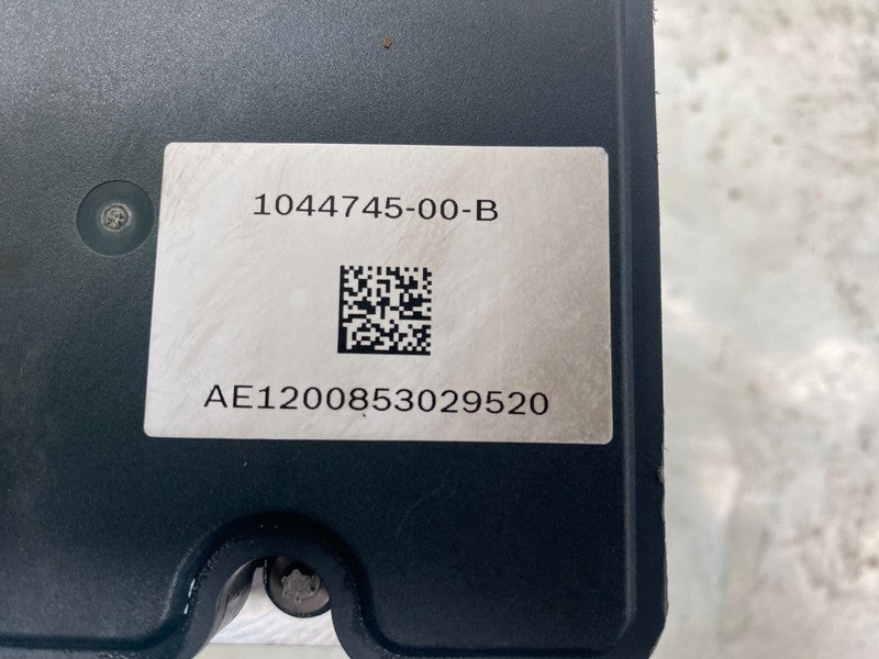 1044745 00 B ⭕ 17-23 Tesla Model 3 Y Anti-Lock Brake System ABS Pump Module Unit 1044745-00-B
