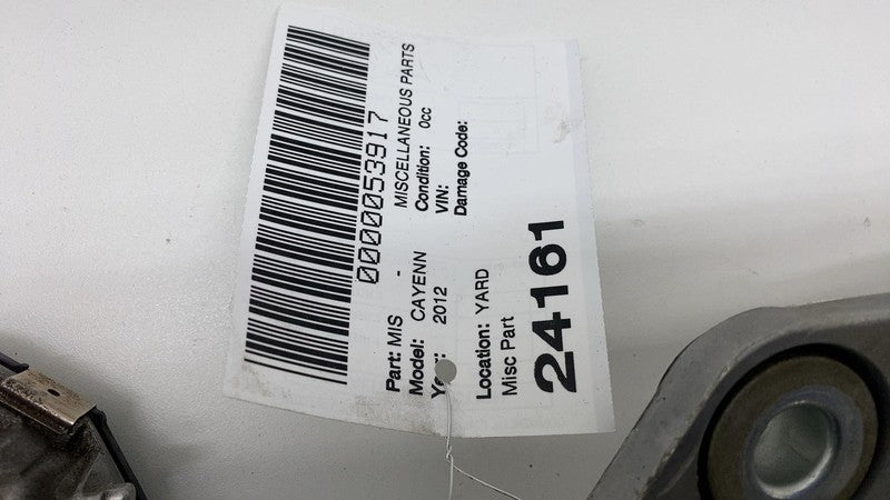 7P0955023 2011-2018 Porsche Cayenne Front Windshield Wiper Motor System Linkage Assembly