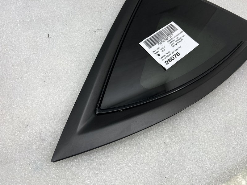 1495741 00 E 2020-2023 Tesla Model Y Rear Passenger Side Quarter QTR Window Glass Right Assy