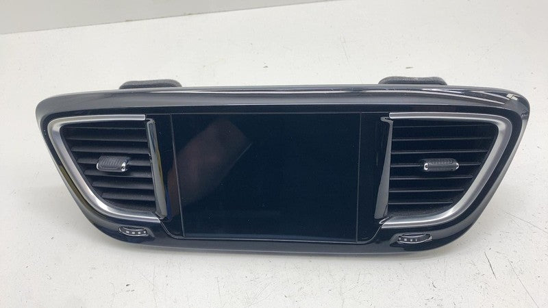 ⭕ 18-20 Chrysler Pacifica 8.4" Multimedia Radio Touch Screen Display 6