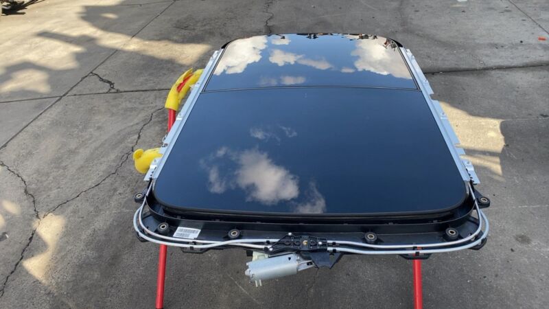 E2 43R-005013 ⭕ 2011-2016 Mini Cooper Countryman Front & Rear Panoramic Sunroof Glass Assembly