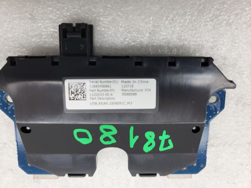 1102033 00 A 2017 2018 2019 2020 2021 2022 Tesla Model 3 Rear USB/AUX Control Unit Hub Module
