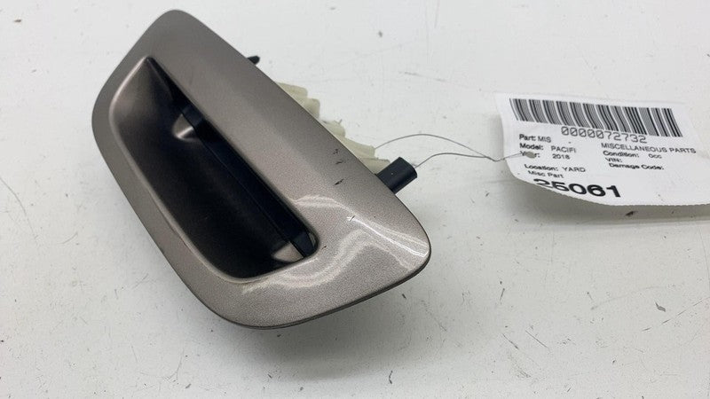 5RP06PTEAC ⭕ 2017-2019 Chrysler Pacifica Rear Liftgate Tailgate Release Handle 5RP06PTEAC