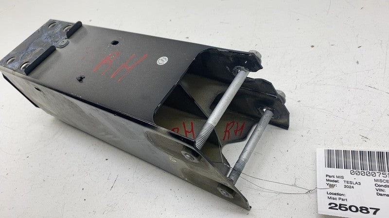 ⭕ 24-25 Tesla Model 3 Front Right Bumper Reinforcement Extension Rail